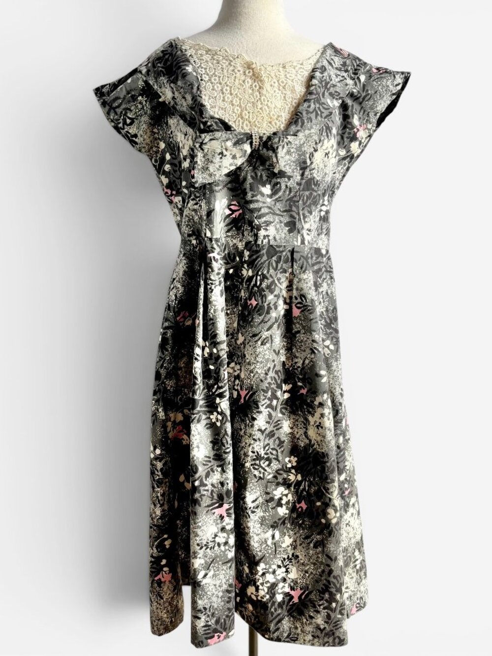 Vintage 1950s Abstract Floral Print Cotton Fit & Flare Day Dress